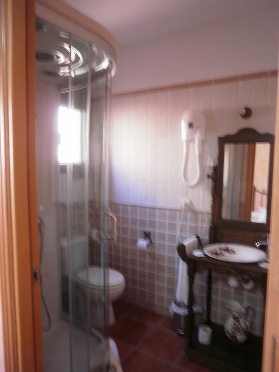 Hostal El Olmo Camarena de la Sierra Room photo